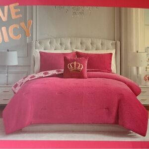 Juicy Couture Plush Hot Pink Crowns Roses Chains KING Comforter Set Reversible